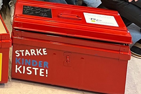 Die "Starke Kinder Kiste"